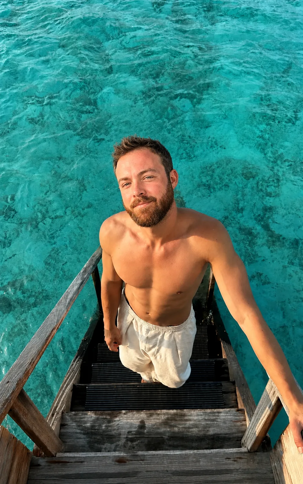 Before and after AI dating photo transformation for Hinge - example 2 2